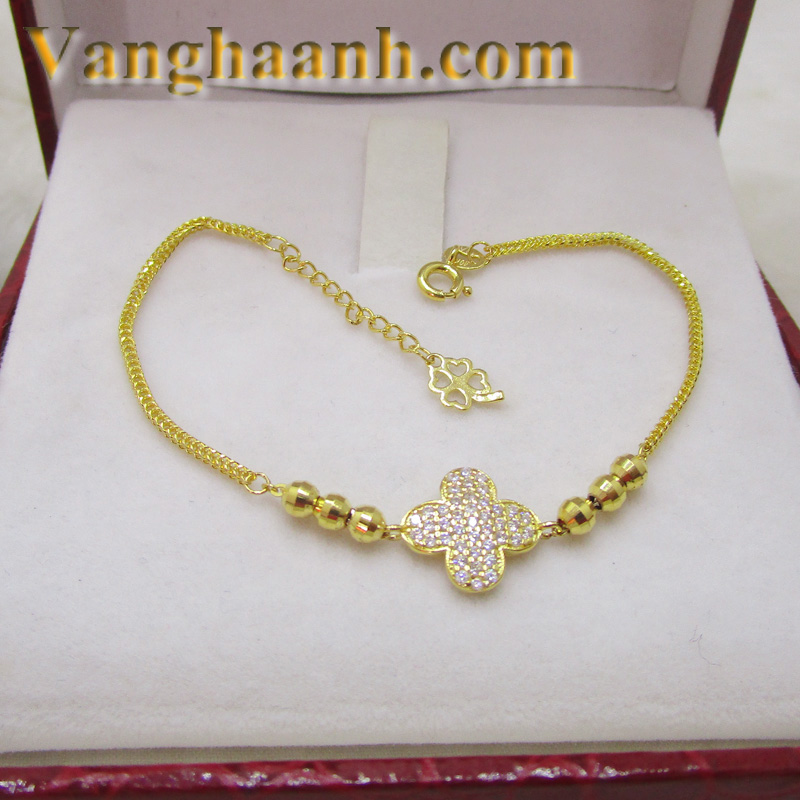 Bông tai kim cương vàng trắng 14k pnj first diamond ddddw000680 | pnj.com.vn